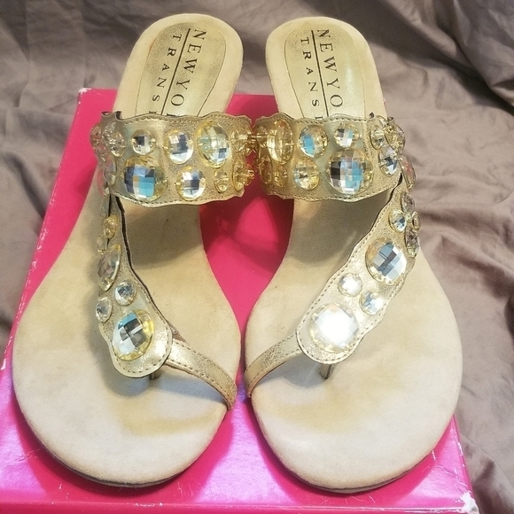 New York Transit Tan and Gold Toe Loop Wedge Sandals with Rhinestones. Size 10. - Picture 2 of 6